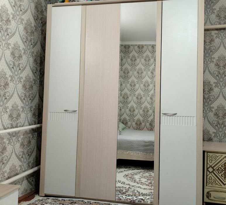 Продам шифоньер недорого