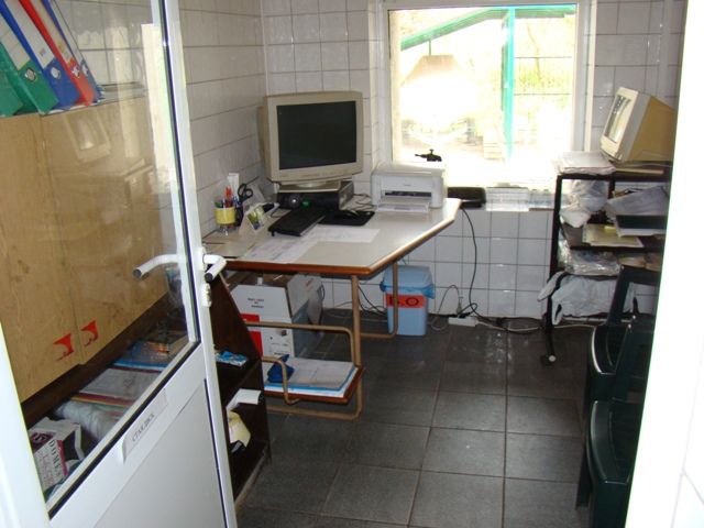 Продава се Промишлена сграда в Русе, Промишлена зона - Запад - 970 кв.м за 342 €/кв.м - Снимка #12