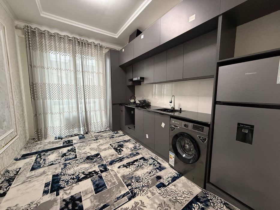 Fargona Media park yonida