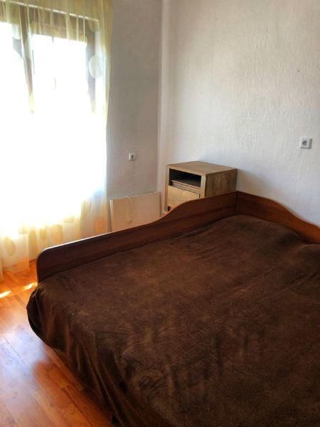 Дава се под наем Двустаен апартамент в Варна, Цветен квартал - 40 кв.м за 332 € - Снимка #2