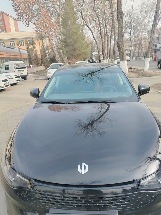 Автомобиль сотилади