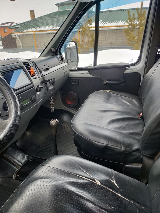 Продам грузопассажирскую Газель