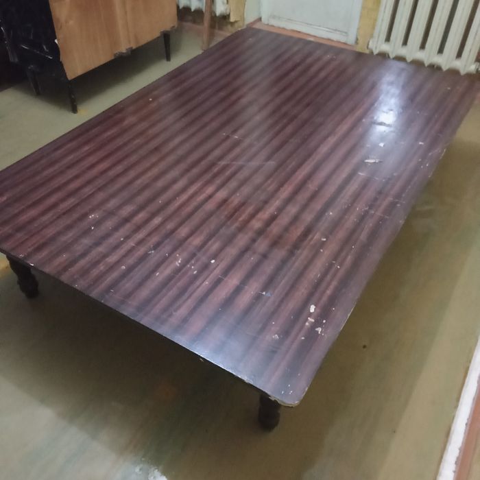 Продаётся стол большой