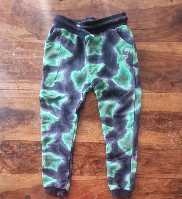 Детски спортен екип