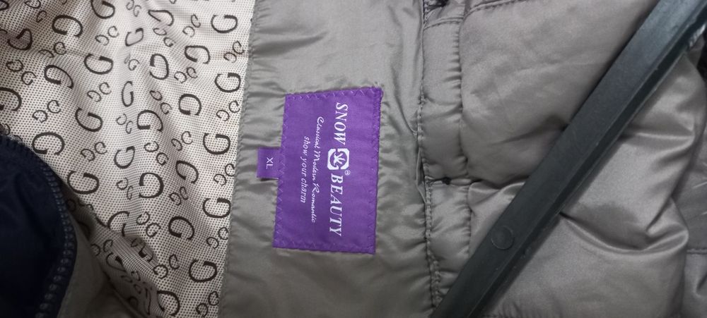 Продам очень качественный пуховик