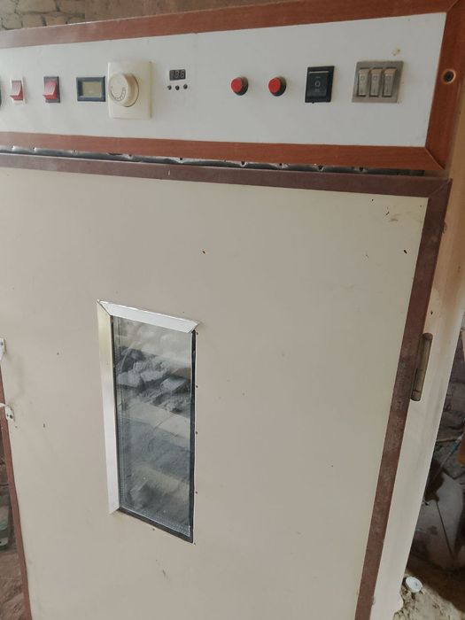 Inqubator hajmi 1000 tuxum