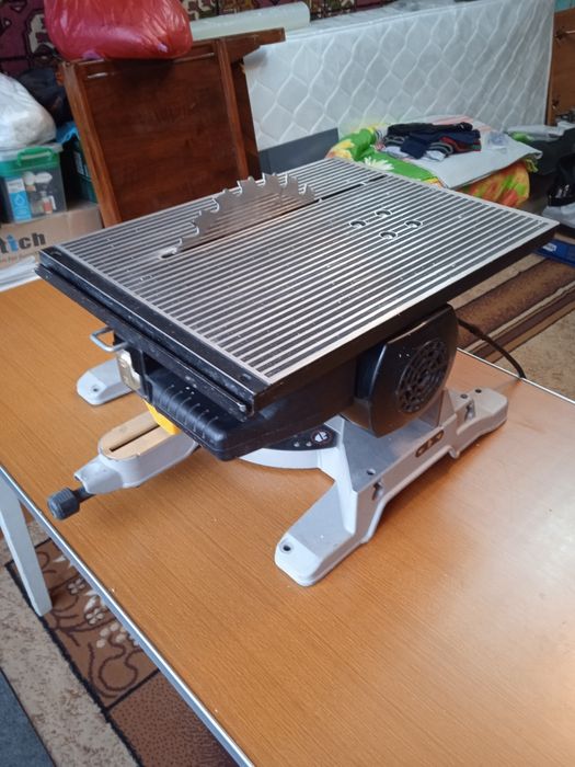 Пила универсальная DeWalt