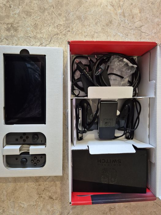 Нинтендо Свитч  серый