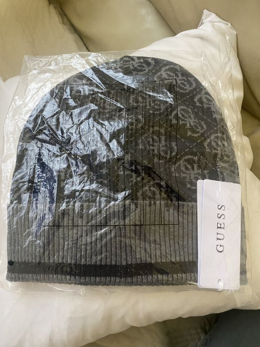 GUESS шапка тип плетиво