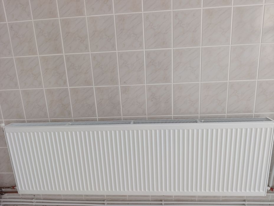 Vând calorifere noi