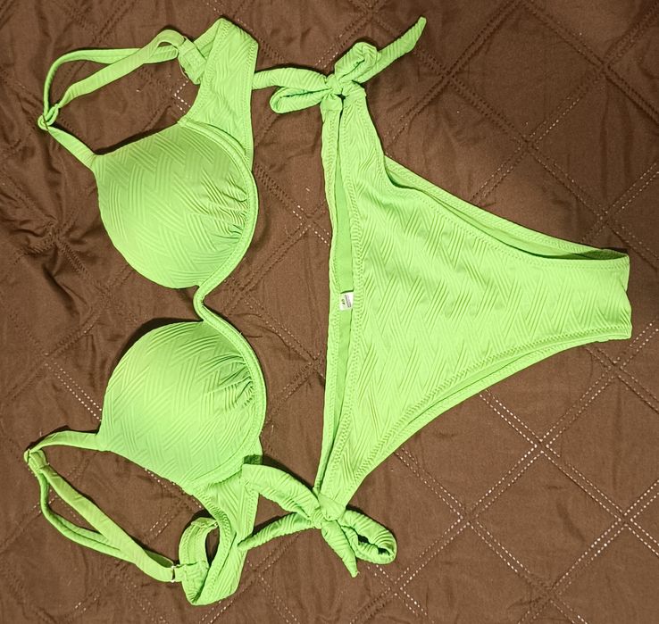 Дамски бански костюми