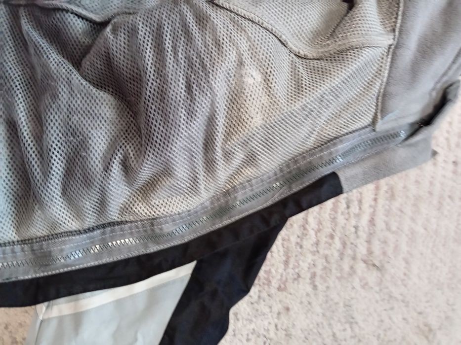 Ски яке със сваляща се подплата