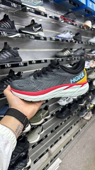 Кроссовки HOKA LUX