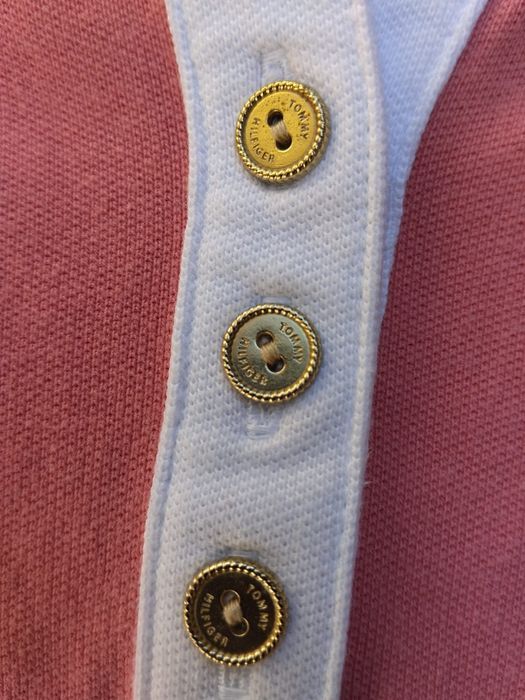 Vând tricou damă Tommy Hilfiger!