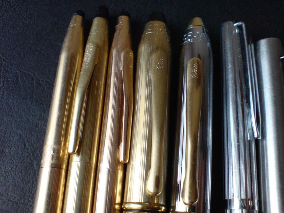 Opt pixuri marca Cross, diverse modele