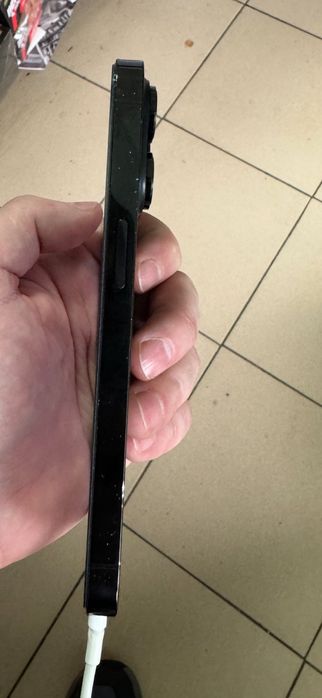 Продав iPhone 14 Pro