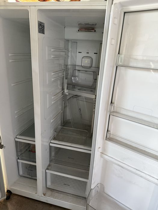 Холодильник с корее