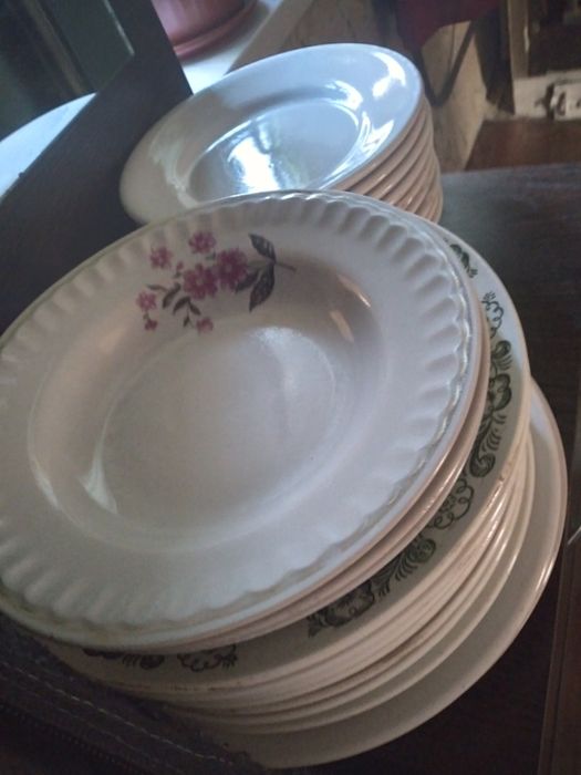 Отдам даром посуду