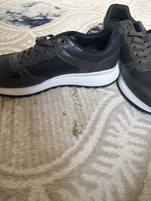 Кроссовки новый вообще киілмеген