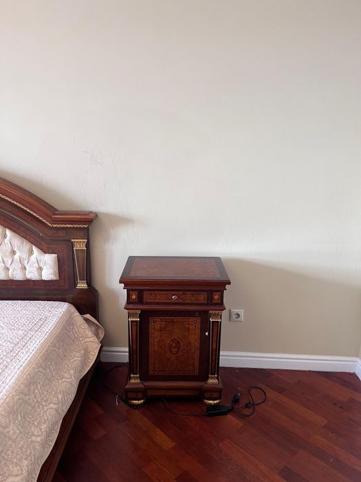 Продам спальный гарнитур