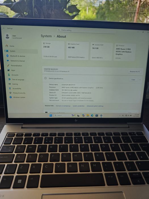 HP elitebook 835 G9 13 inch