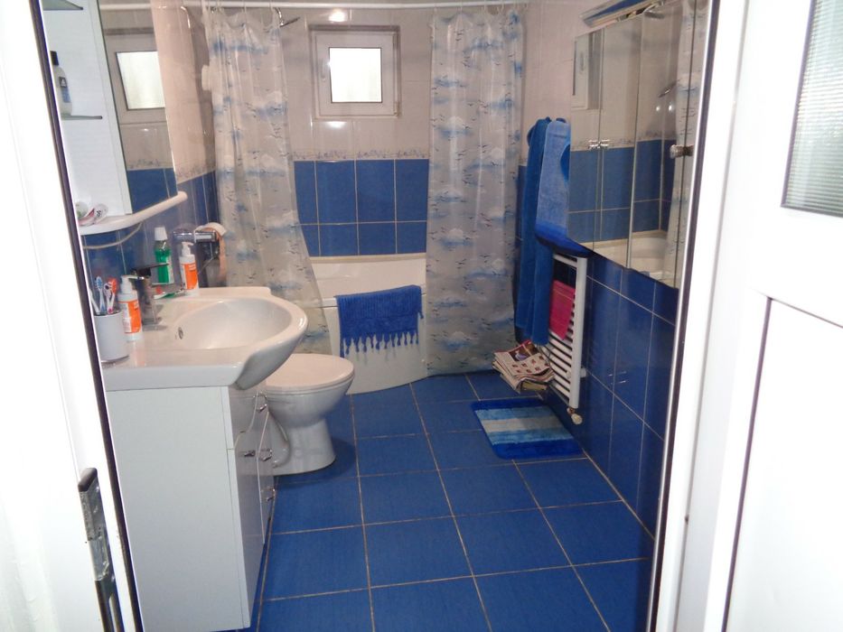 Proprietar vand casa mansardabila+teren in Valea Calugareasca,jud Prahova