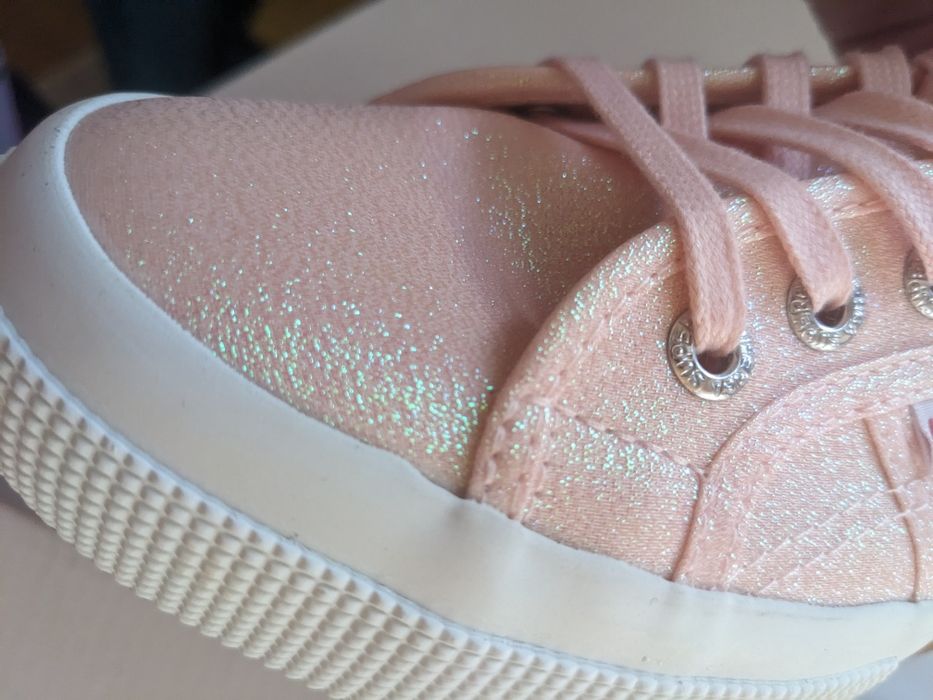 Дамски перлено-брокатени кецове Superga