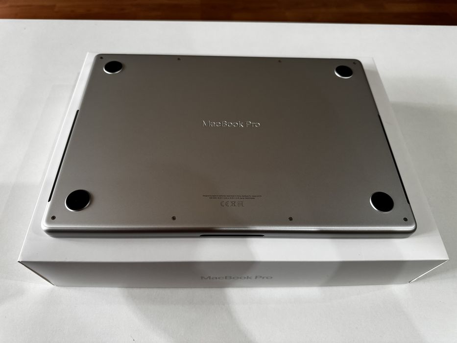 Apple MacBook Pro 14 2023 | M2 Pro | 16GB RAM | 512GB | Silver