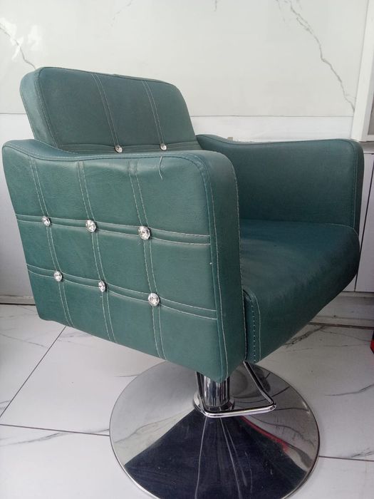 Кресло для стрижки