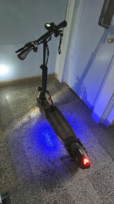 Електлическа тротинетка Elektricheska trotinetka