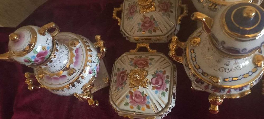 Самовар и шкатулки Гжель. Цена за 1 самовар и 2 шкатулки. Можно штучно