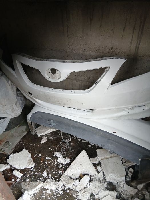 Бампер крыло от камри 40