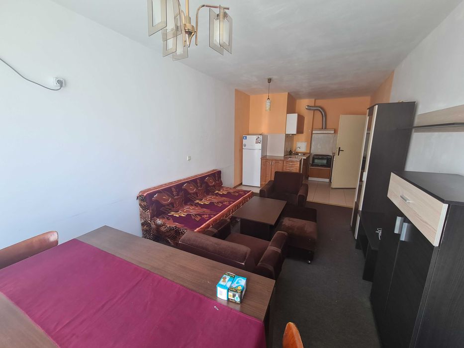 Дава се под наем Двустаен апартамент в Бургас, Меден рудник - зона А - 73 кв.м за 153 € - Снимка #3