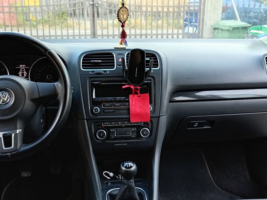 VOLKSWAGEN Golf 2012 — imagine 5