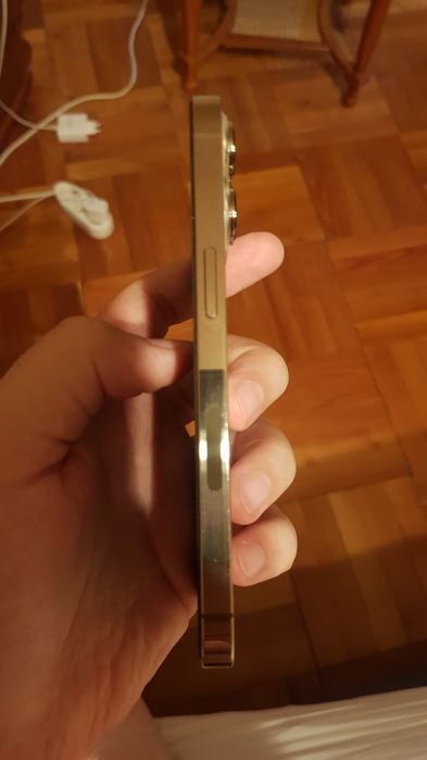 IPHON 13 PRO Impecabil spate fisurat