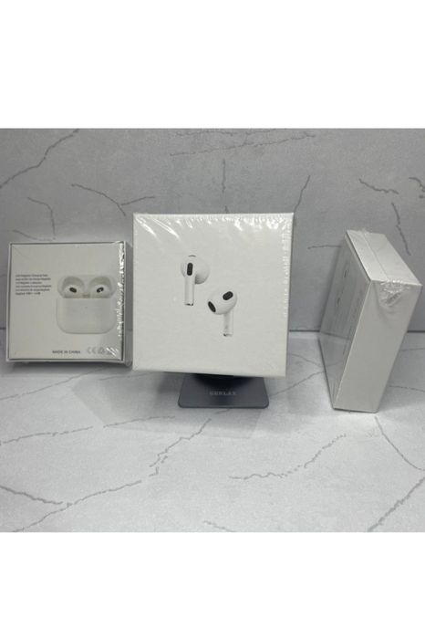 наушники в продаже