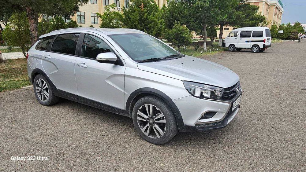 Lada Vesta SW Cross