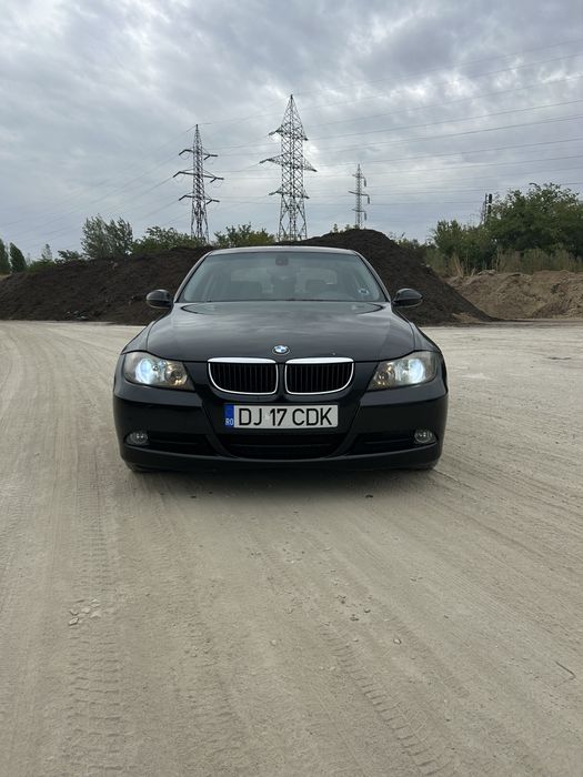 BMW 318i, motor 2.0 benzina