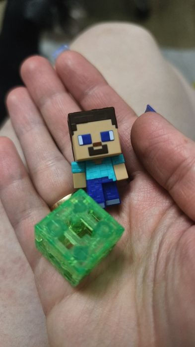 Обменяю фигурки Майнкрафт