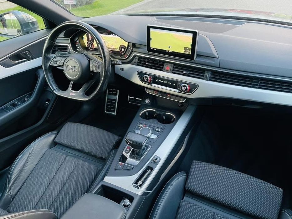 Audi A4 2017 S-line 2.0 tdi 150 cp/Bord digital/Navi mare/Clima 3 zone