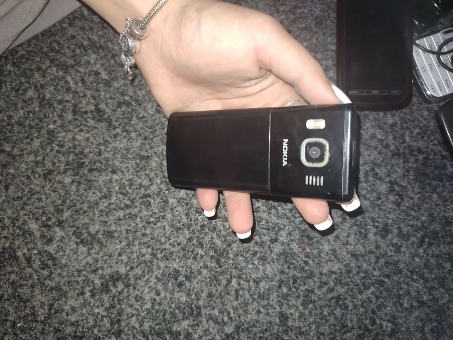 Telefon la mâna a doua funcțional