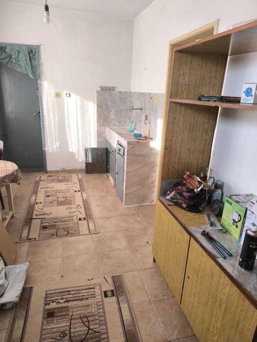 Продава се Къща в Шумен, Промишлена зона - 100 кв.м за 500 €/кв.м - Снимка #1