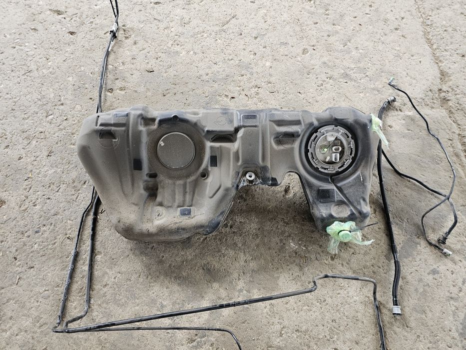 Резервоар за бмв ф20 ф30 ф31 ф32 ф36 ф80 ф82 бензинов