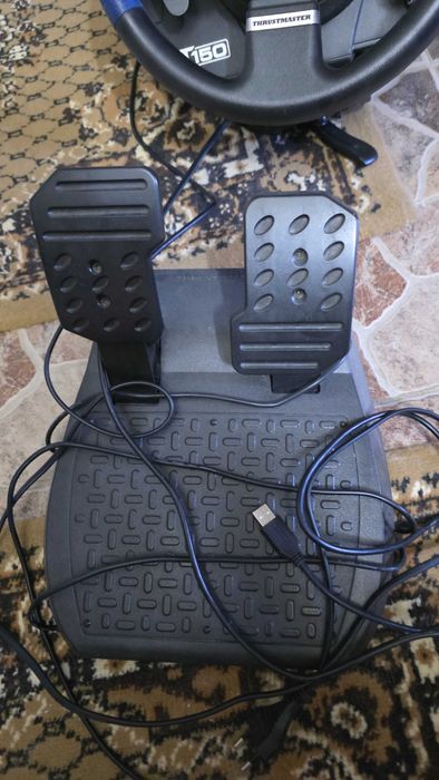 Volan gaming thrustmaster