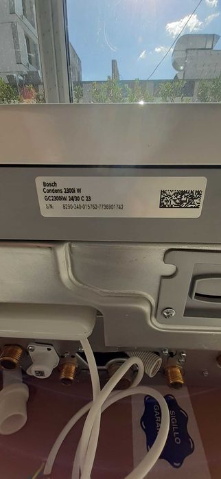 Газов кондензен котел BOSCH GC2300iW 24/30 C 23