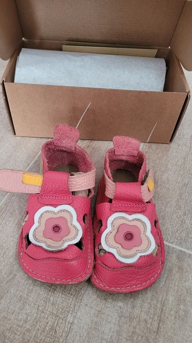 Vand sandalute Tikki