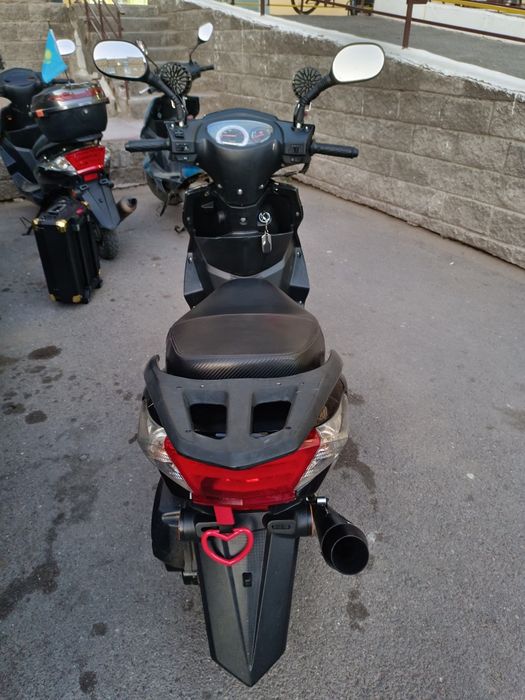 Скутер, мопед М8 pro