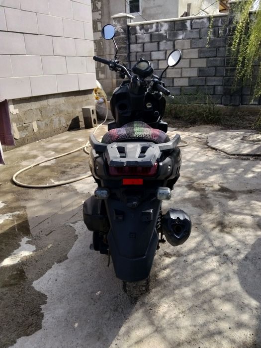 Срочно продам мопед танк