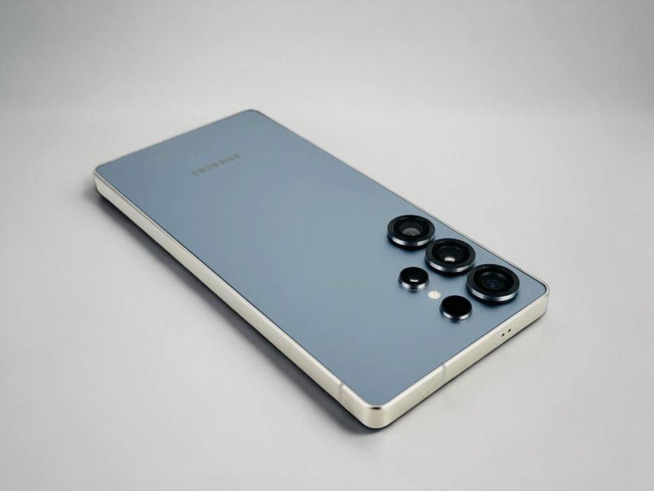Samsung Galaxy S25 Ultra 5G 512GB 12RAM Silverblue Перфектен! Гаранция!