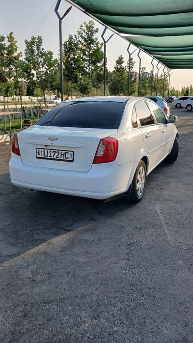 Jentra srochno sotiladi